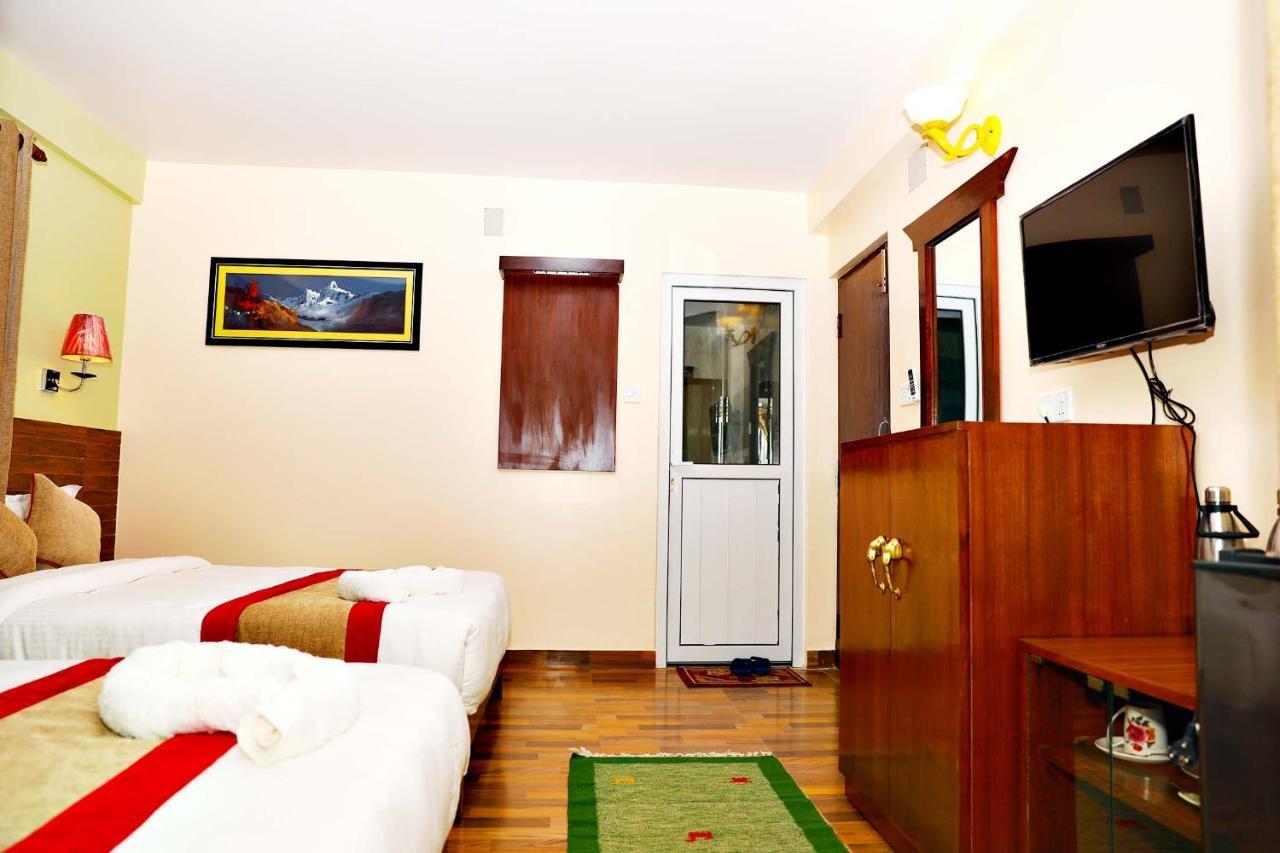 Guru 3* Pokhara
